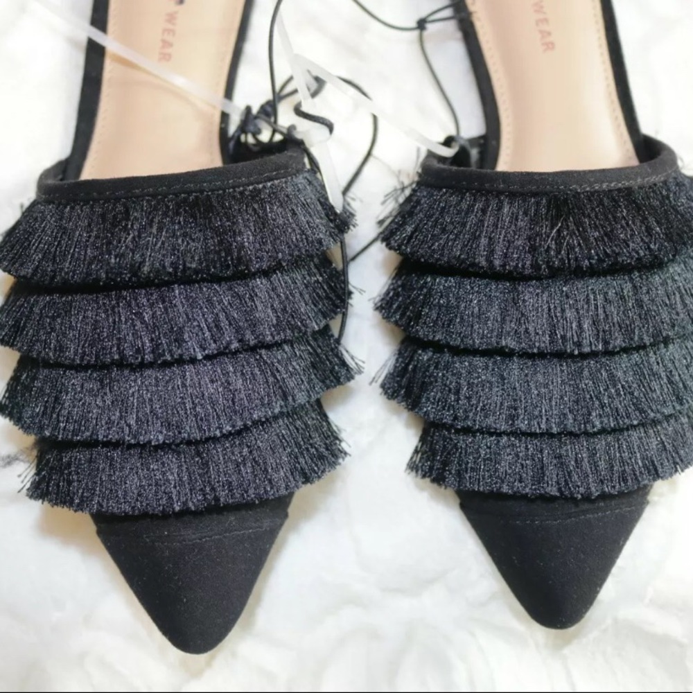 WHO WHAT WEAR FRINGE SLIDES